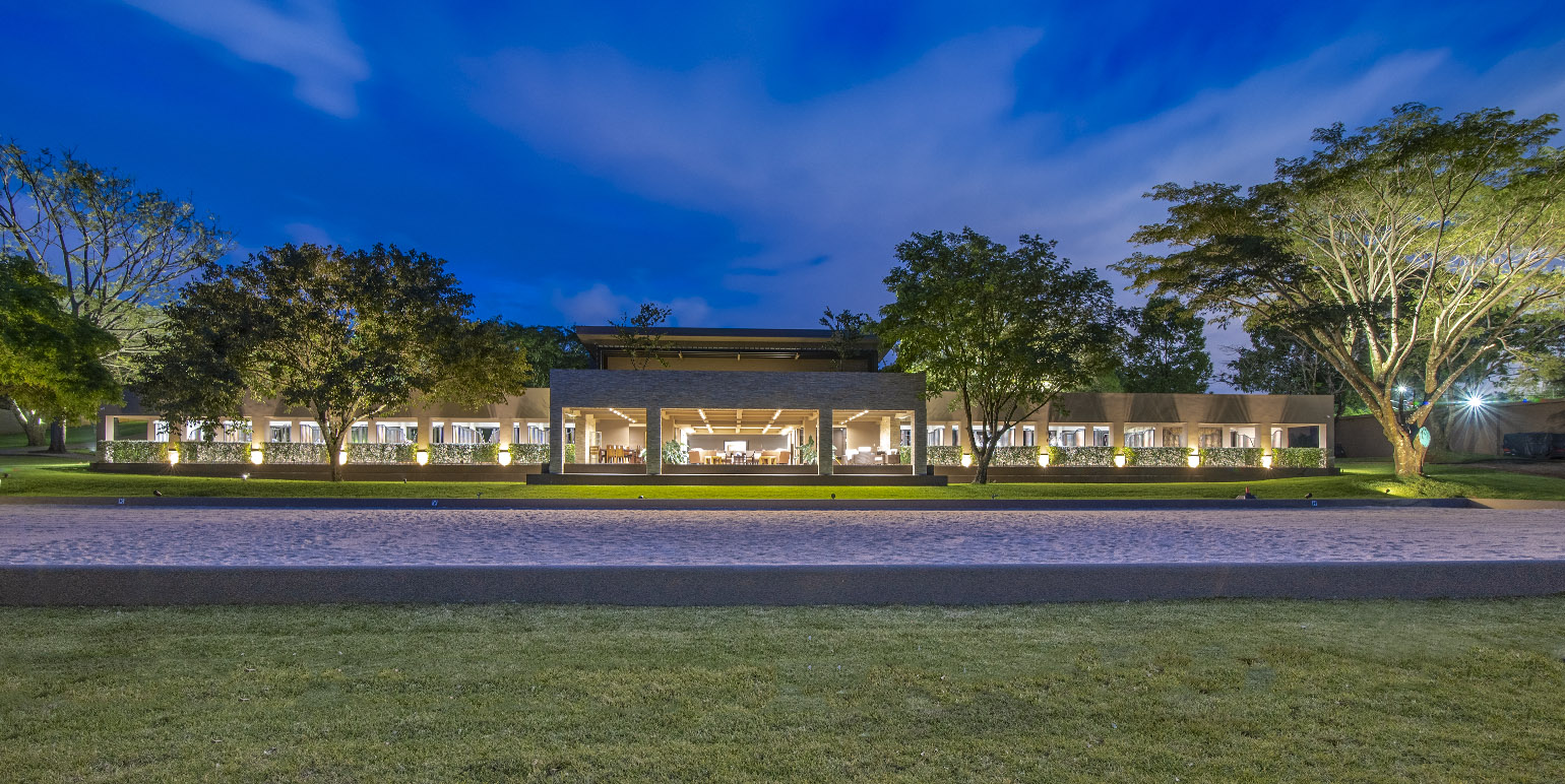 Luxury Homes Designed for Horse Enthusiasts
