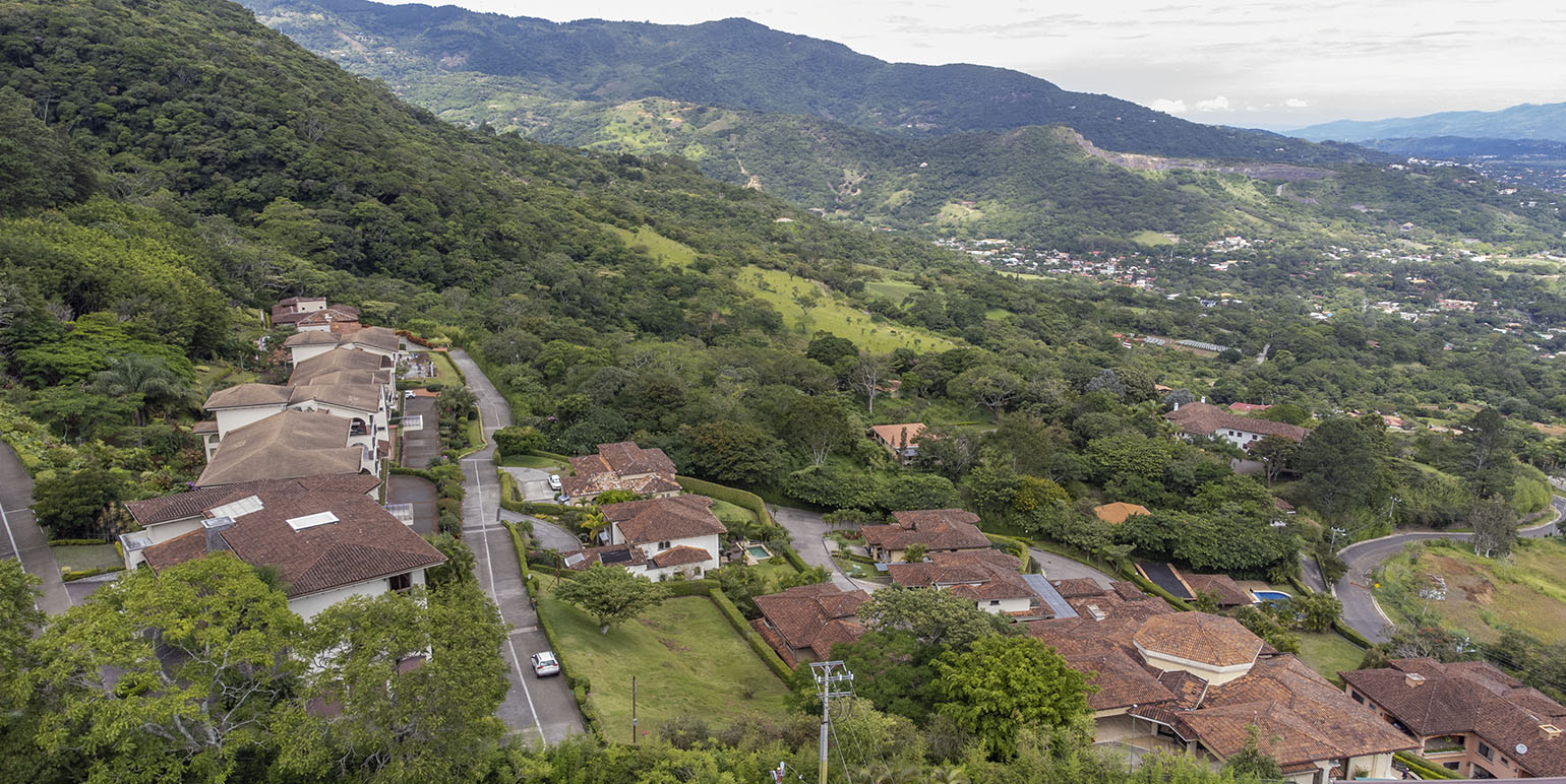 Property Investment in Costa Rica - Inversión de propiedad en Costa Rica