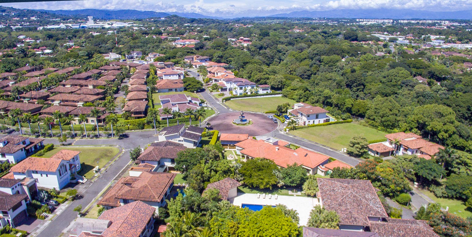 Hacienda del Sol: comunidad residencial cerrada en Santa Ana para familias