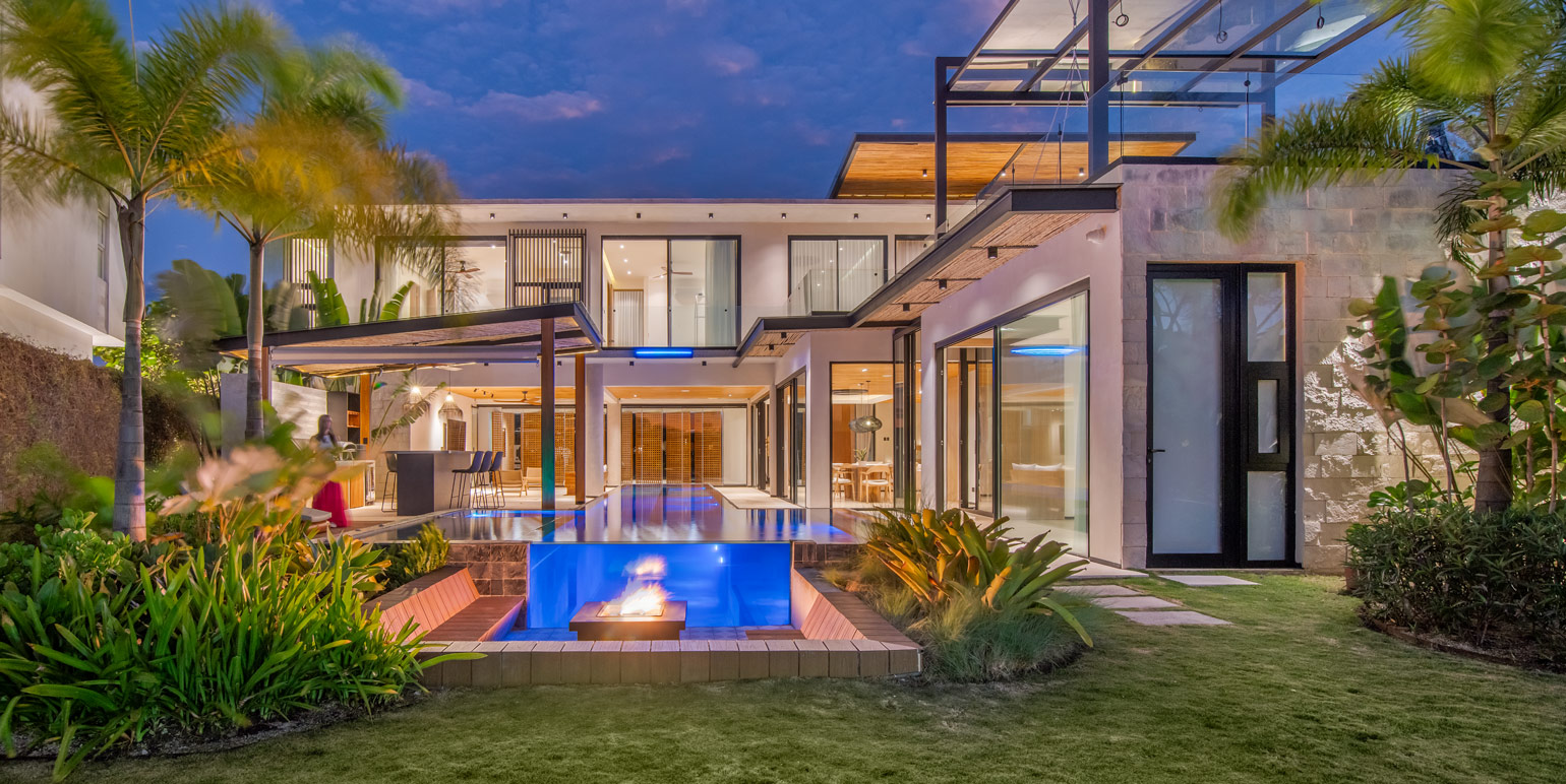 Un toque costero en la ciudad: Casa Solea en Valle del Sol