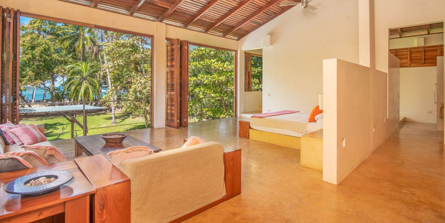 Oceanfront Homes in Costa Rica