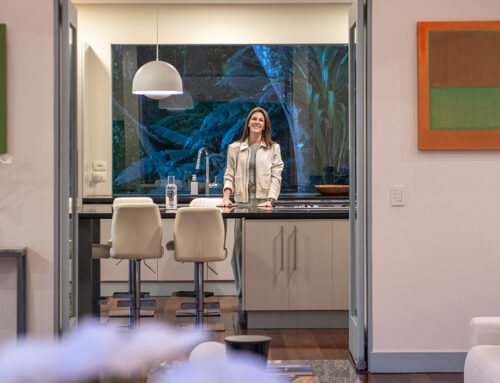 Minimalist Art Becomes Home: The Treehouse Villa Real