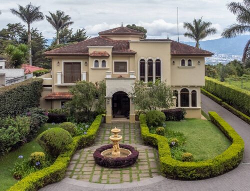 Ave Home: 5 Bedroom House in Heredia