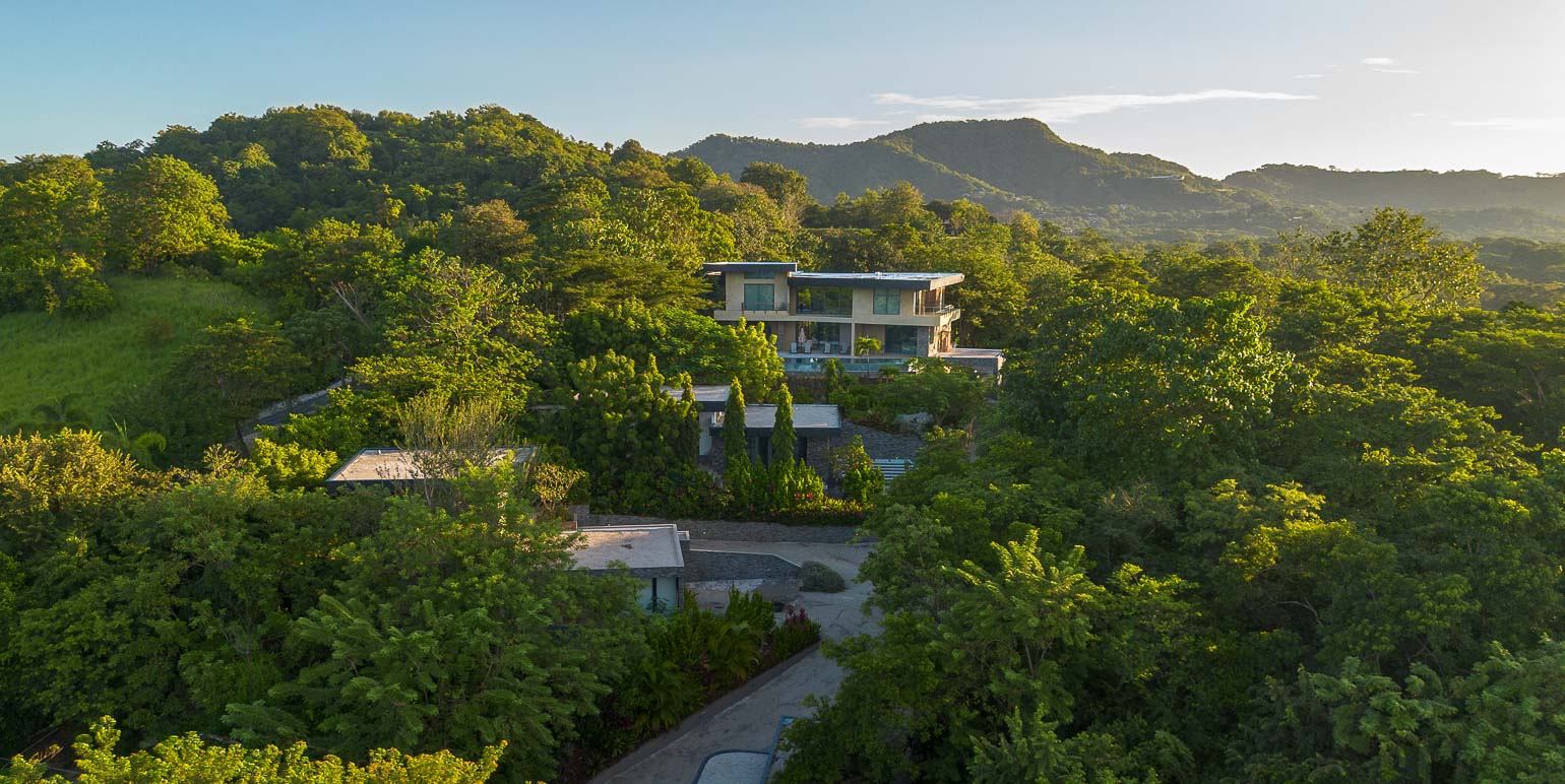 Dos Monitos: A Private Luxury Compound in Playa Grande