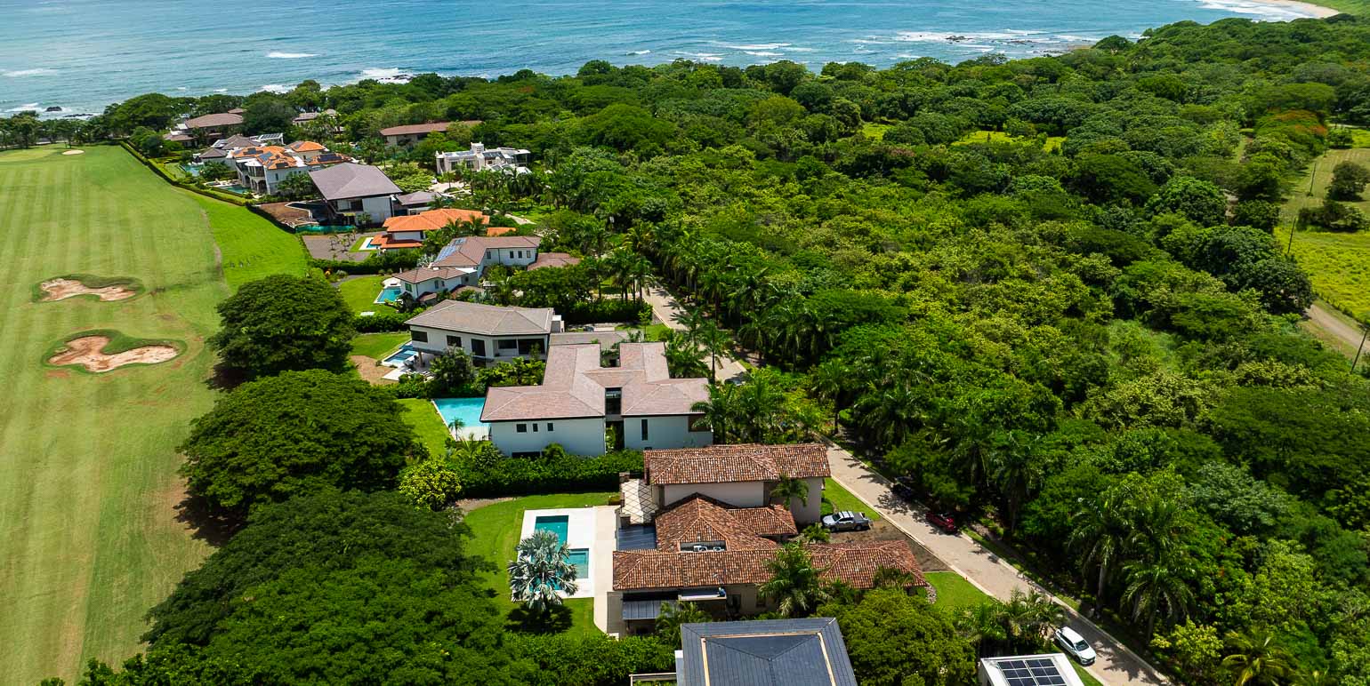 Unparalleled Exclusivity: La Dulce Vida by the Coast of Hacienda Pinilla